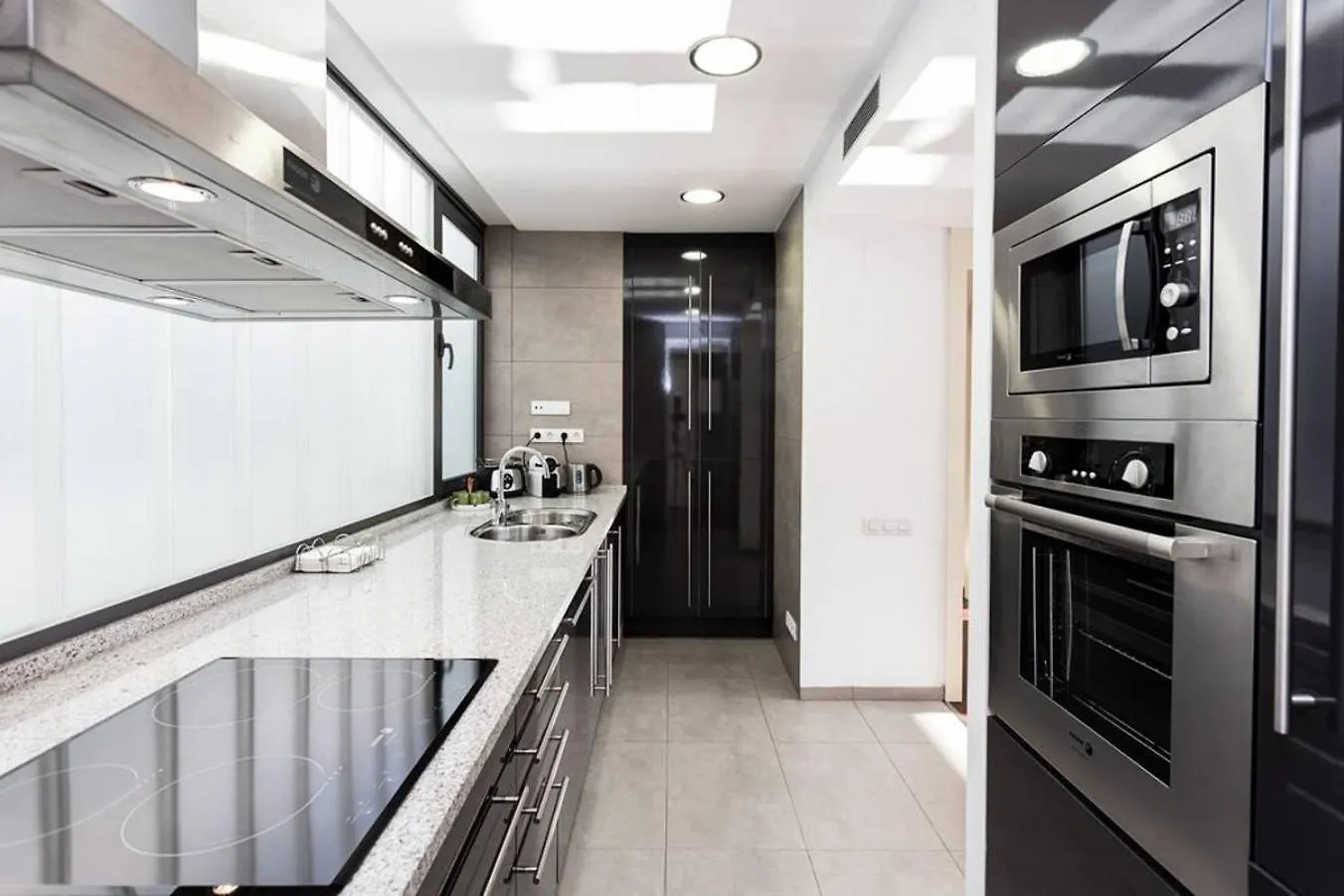 Modern Luxury Apartment Fira Bcn L'Hospitalet de Llobregat 0*,